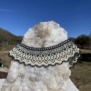 Collar Blanco - Arte Amazónico